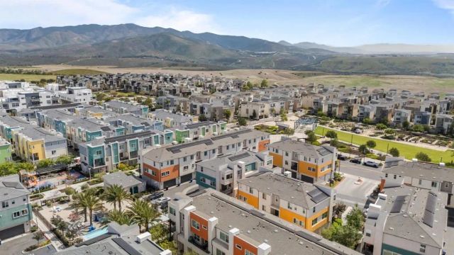 1856 Focus Dr, Chula Vista, CA 91915