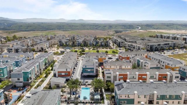 1856 Focus Dr, Chula Vista, CA 91915