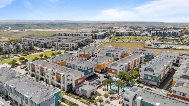 1856 Focus Dr, Chula Vista, CA 91915