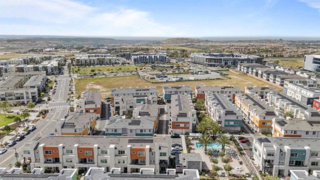 1856 Focus Dr, Chula Vista, CA 91915