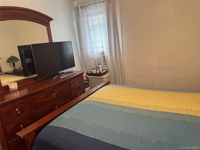 23220 Mentone Avenue, Laurelton, NY 11413