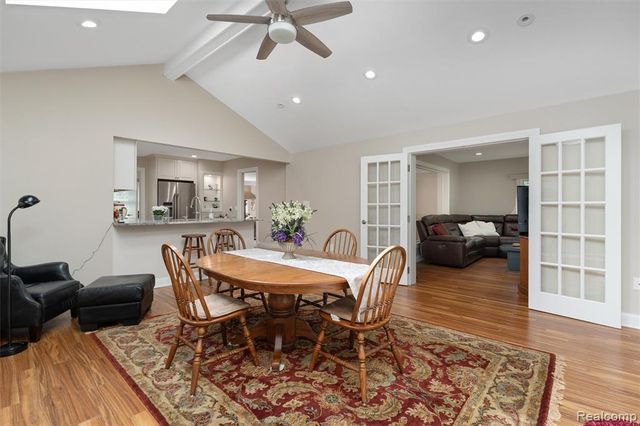 24800 N Cromwell Drive, Franklin, MI 48025