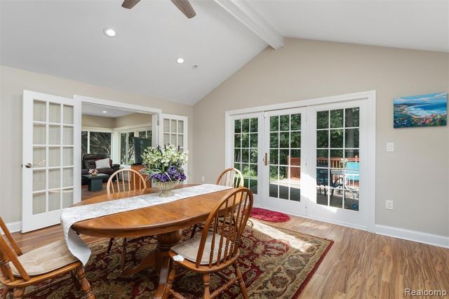24800 N Cromwell Drive, Franklin, MI 48025