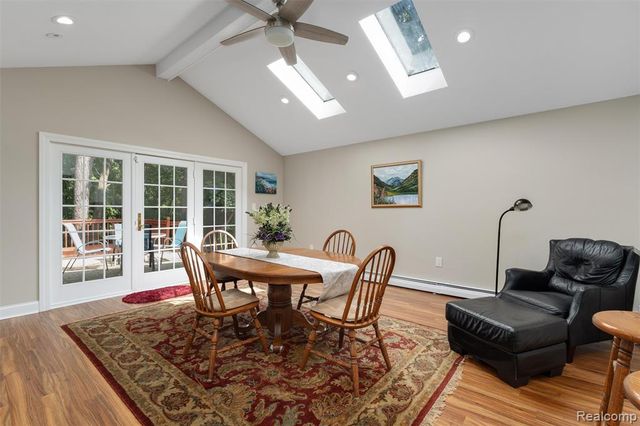 24800 N Cromwell Drive, Franklin, MI 48025