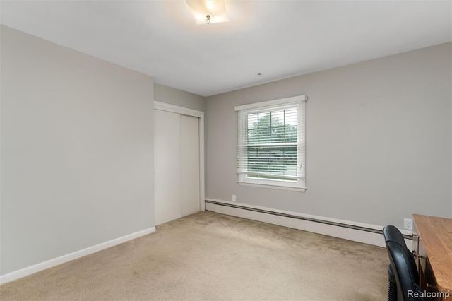 24800 N Cromwell Drive, Franklin, MI 48025
