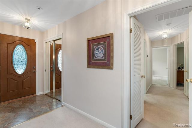 24800 N Cromwell Drive, Franklin, MI 48025
