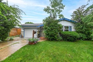 1912 W Kimberly AVENUE, Milwaukee, WI 53221
