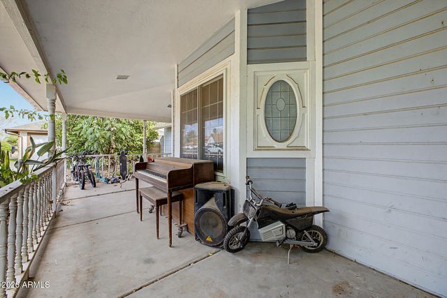 1717 E GARNET Avenue, Mesa, AZ 85204