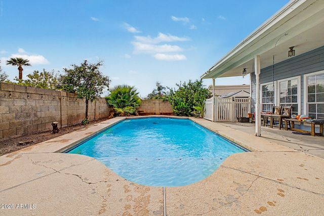 1717 E GARNET Avenue, Mesa, AZ 85204