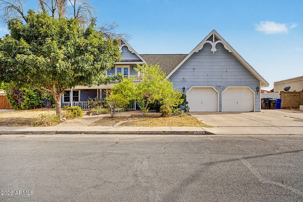 1717 E GARNET Avenue, Mesa, AZ 85204