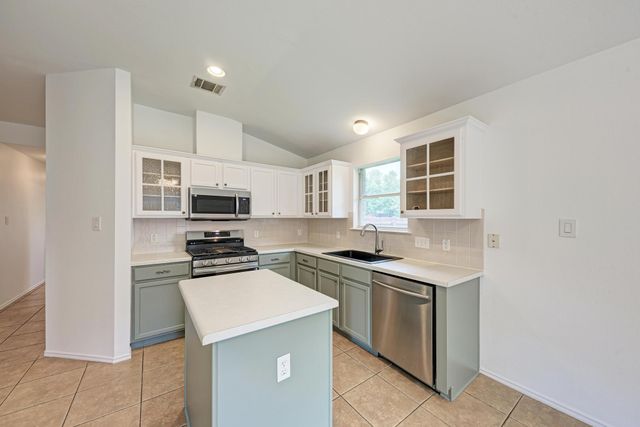 2550 Cora CV, Round Rock, TX 78664