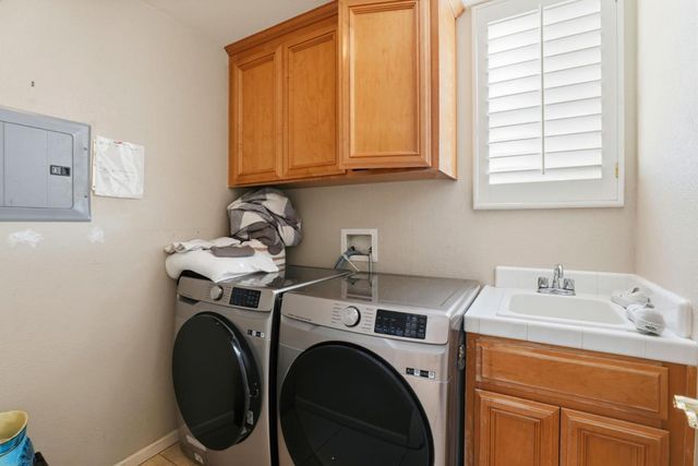 946 Martiri Court, Gilroy, CA 95020