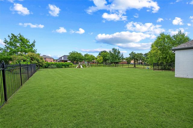 118 Dunford Drive, Heath, TX 75032
