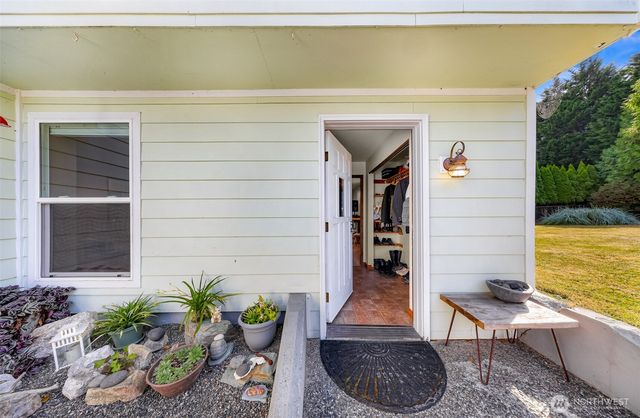 6143 Church Road, Ferndale, WA 98248