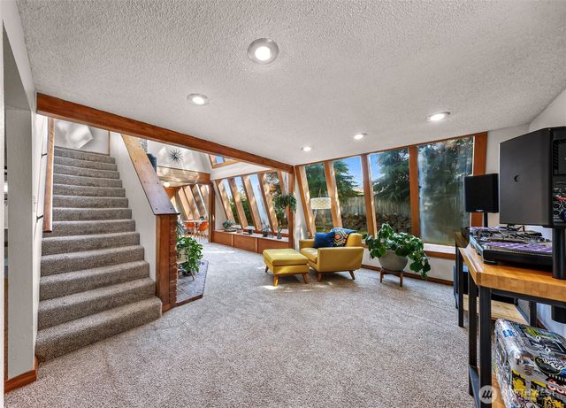 6143 Church Road, Ferndale, WA 98248
