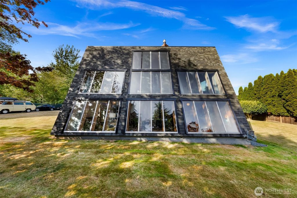 6143 Church Road, Ferndale, WA 98248