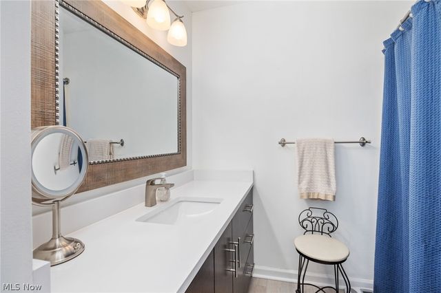 614 Red Rock Drive, Wadsworth, OH 44281
