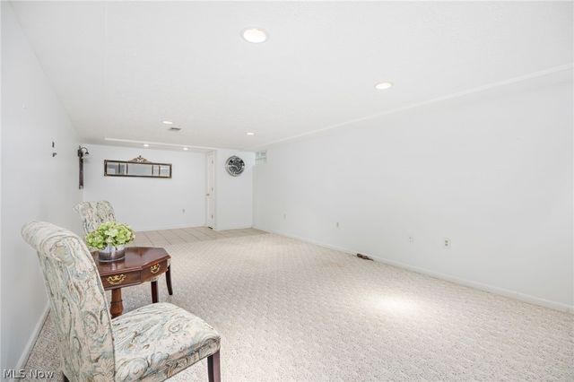 614 Red Rock Drive, Wadsworth, OH 44281