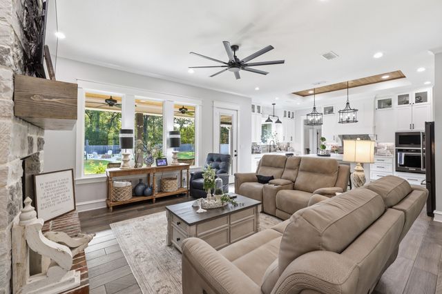 221 Private Road 6235 2320, Mineola, TX 75773