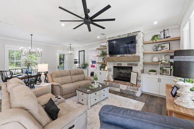 221 Private Road 6235 2320, Mineola, TX 75773