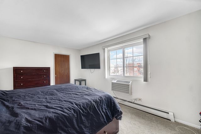 101 N LINCOLN Lane 2A, Arlington Heights, IL 60004