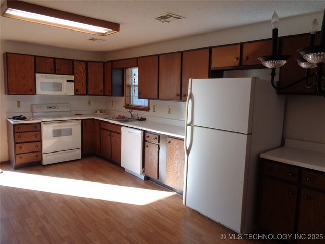 308 Main Street, Eufaula, OK 74432