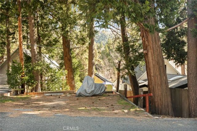 503 Valley Drive, Crestline, CA 92325