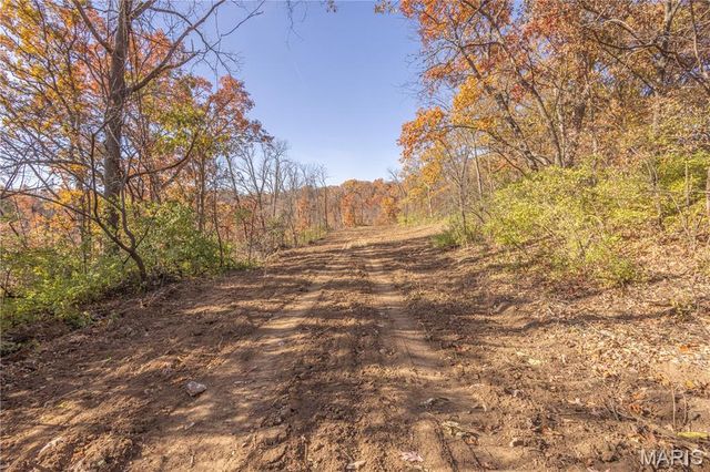 79 State HWY, New London, MO 63459