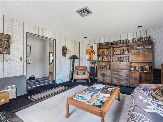791 SW 75th Terrace, Plantation, FL 33317