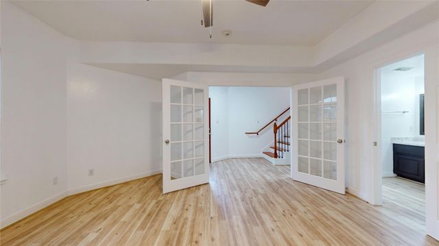 328 Malone Street, Houston, TX 77007