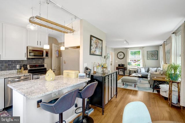 4220 32ND ST S, Arlington, VA 22206