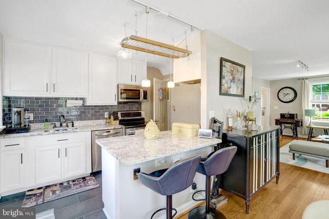 4220 32ND ST S, Arlington, VA 22206