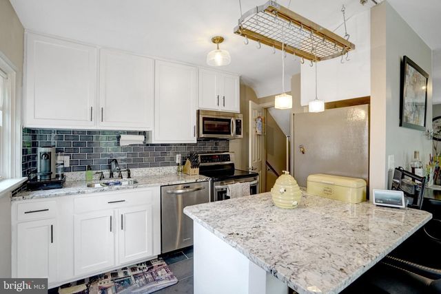 4220 32ND ST S, Arlington, VA 22206
