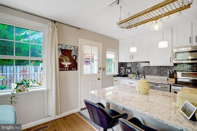 4220 32ND ST S, Arlington, VA 22206