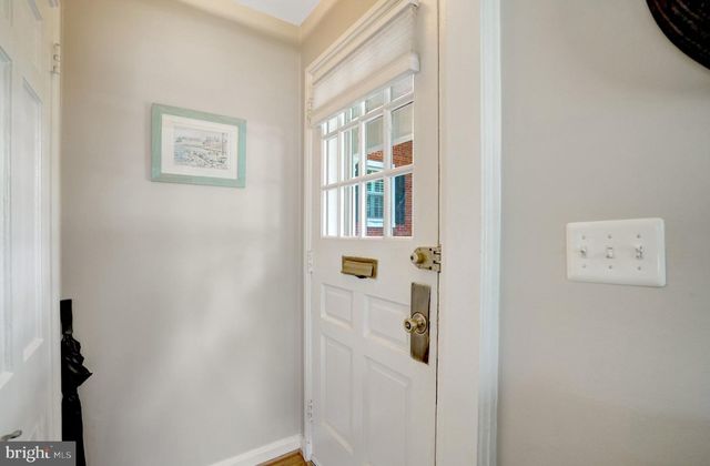 4220 32ND ST S, Arlington, VA 22206