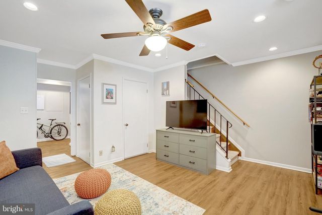 4220 32ND ST S, Arlington, VA 22206