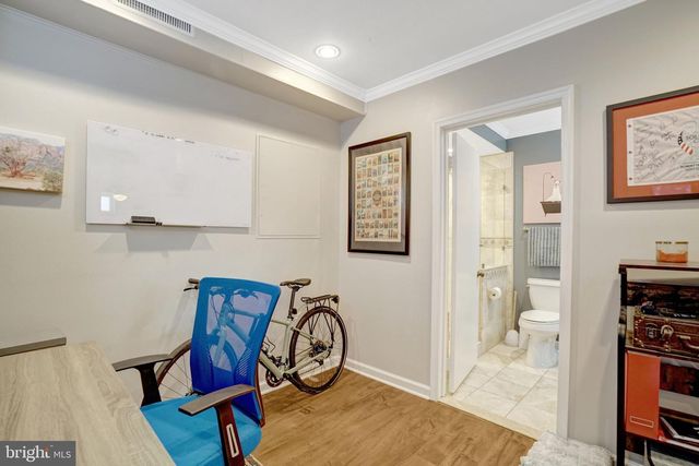 4220 32ND ST S, Arlington, VA 22206