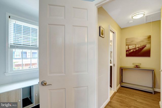 4220 32ND ST S, Arlington, VA 22206