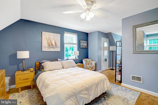 4220 32ND ST S, Arlington, VA 22206