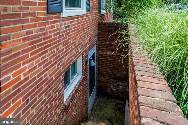 4220 32ND ST S, Arlington, VA 22206