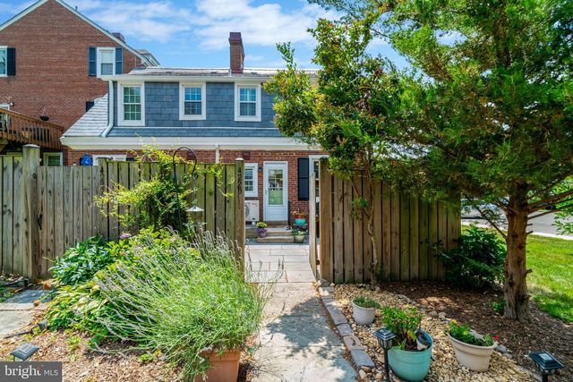 4220 32ND ST S, Arlington, VA 22206