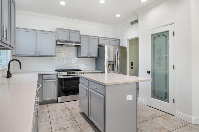 7813 Megan Ann Ct, Antelope, CA 95843
