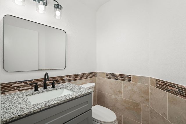 7813 Megan Ann Ct, Antelope, CA 95843