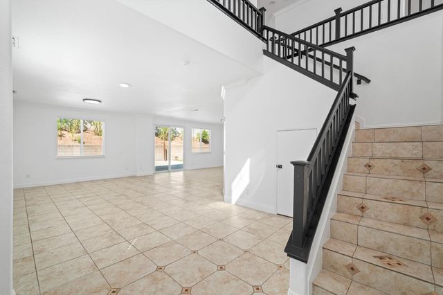 7813 Megan Ann Ct, Antelope, CA 95843