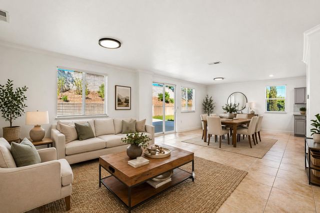 7813 Megan Ann Ct, Antelope, CA 95843