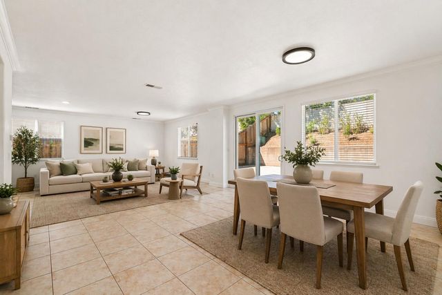 7813 Megan Ann Ct, Antelope, CA 95843