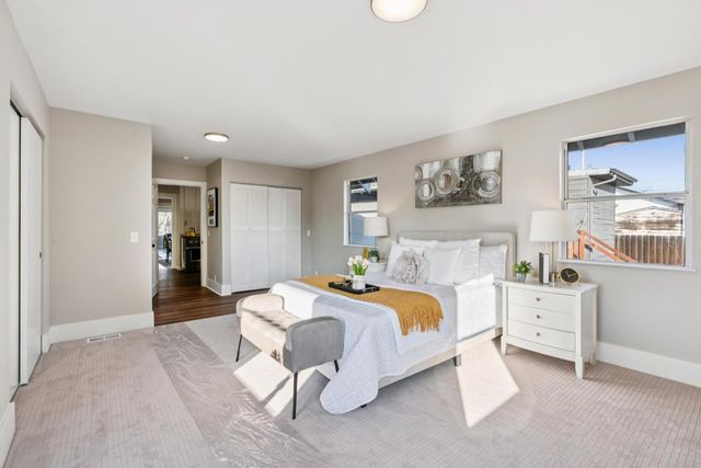 915 52nd Street, Oakland, CA 94608