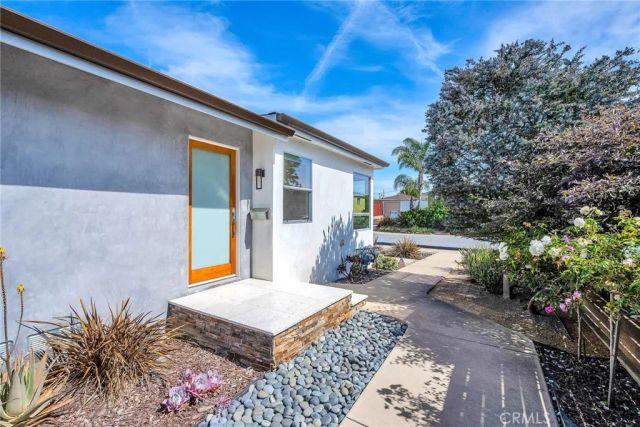 8447 Kittyhawk, Westchester, CA 90045
