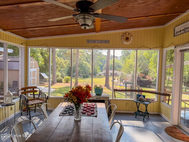 612 S Mcneill Street, Carthage, NC 28327
