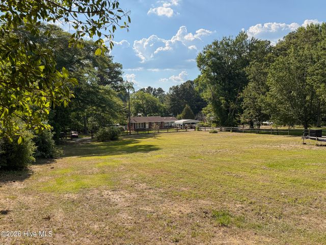 612 S Mcneill Street, Carthage, NC 28327